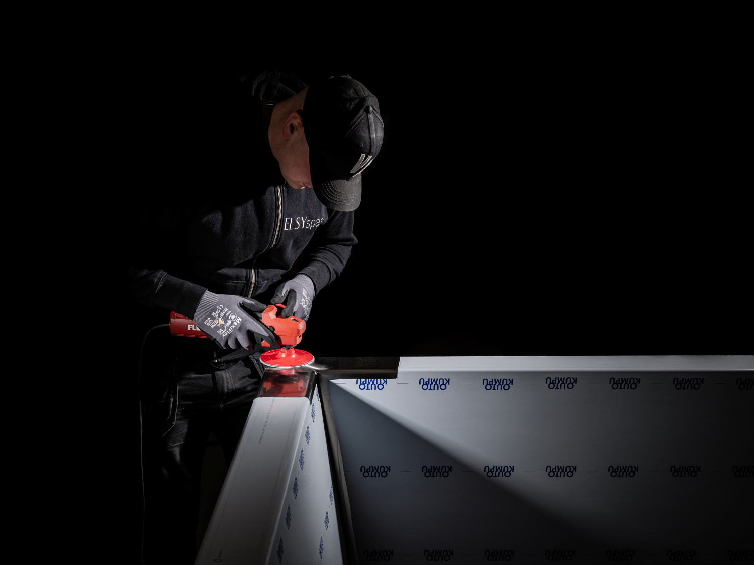 Slipning Elsy spa rostfritt spabad